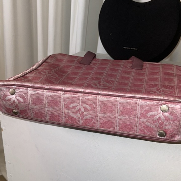 CHANEL TRAVEL BAG  ~REPAIR - Picture 6 of 7